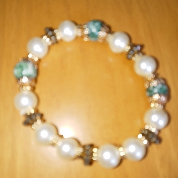 3-Crystal Genuine Green Zebra Jasper with Pearls accents.. Elastic Brace… - Picture 3 of 6